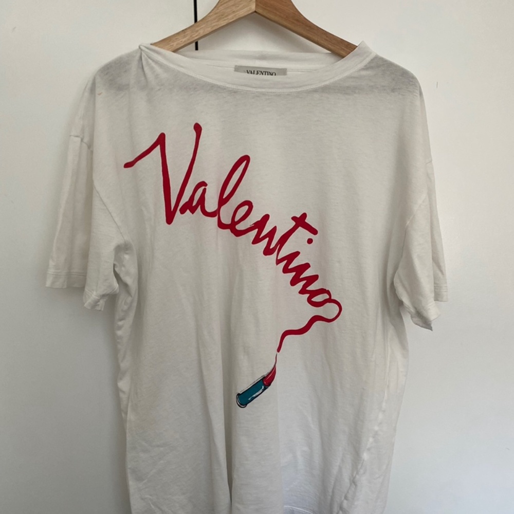 Valentino lipstick t shirt
